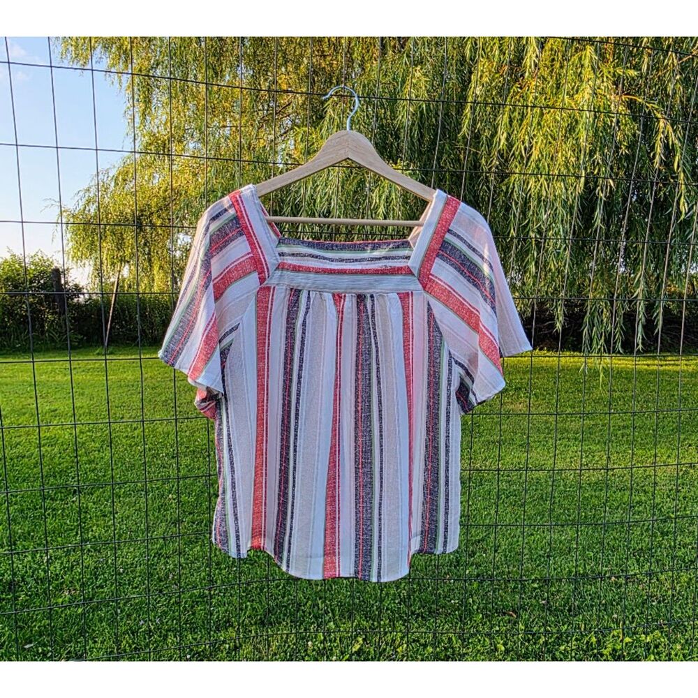 Urban Romantics Bohemian Flutter Sleeve Top M